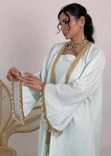 Jasmine thobe