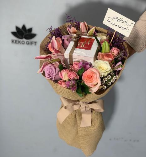 كارولينا هيريرا ’سي إتش‘ 100 مل مع ورد