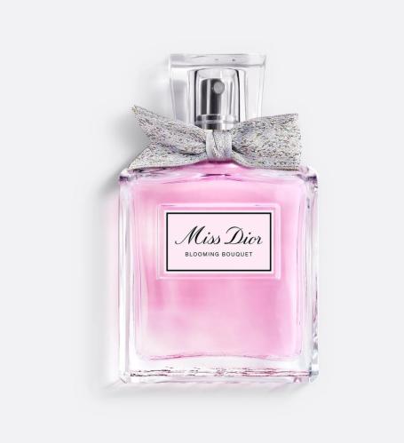 عطر مس ديور بلومنق مع باقة ورد