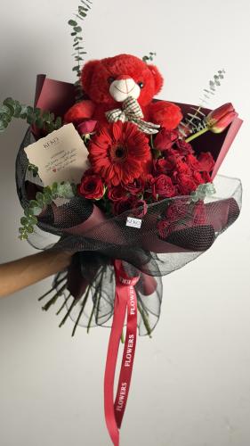 باقة دمية الحب