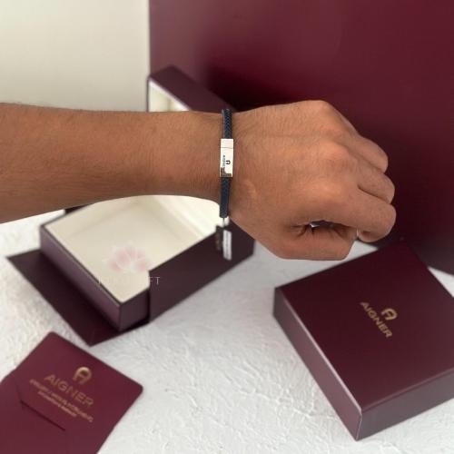 اسوره اقنر مع ورد لحمر