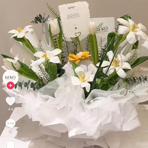 باقة توليب(بدون الهدية )