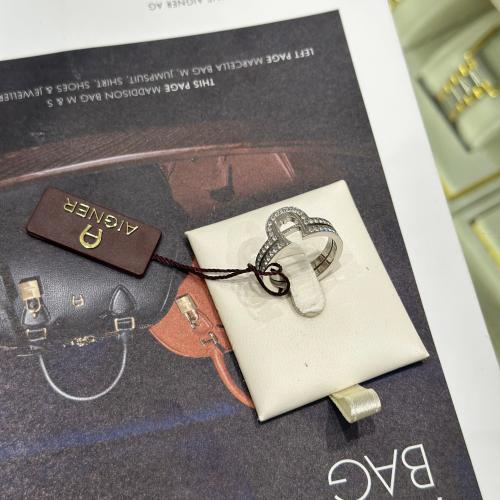 خاتم اقنر مع باقة ورد