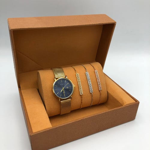 طقم نسائي ساعة من مومنت مع ثلاث اساور بعدة اللوان