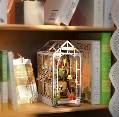 خشبيات - البيت الزجاجي