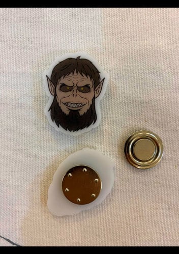 Attack on Titan - pins (2)