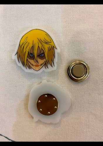Attack on Titan - pins (1)