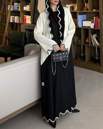 عباية كريب مموج