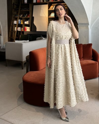 جلابية مع تطريز