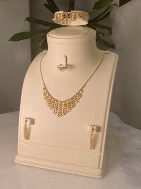 طقم فرنسي ذهب عيار 21