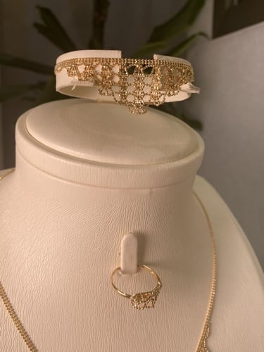 طقم فرنسي ذهب عيار 21