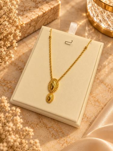 عقد ذهب عيار 21