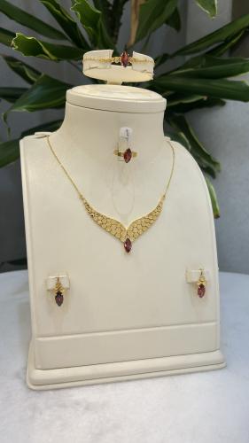 طقم ذهب عيار 21