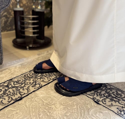 حذاء رجالي طبي كحلي مخمل