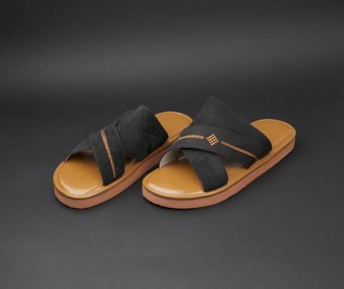 حذاء رجالي بدون اصبع مخملي لون اسود