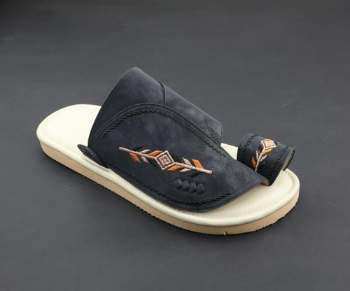 حذاء طبي سكيتشرز لون كحلي مطفي / كريمي