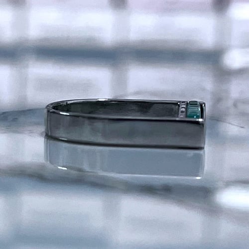 خاتم ملكي مستطيل اخضر واسود