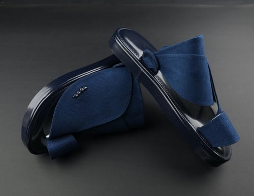 حذاء رجالي طبي كحلي مخمل