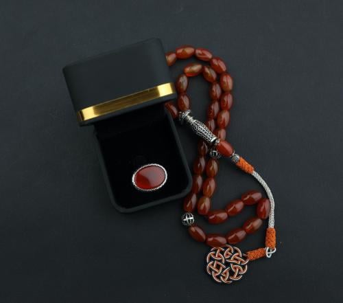 طقم خاتم ملكي نقش مع سبحه عقيق عسلي