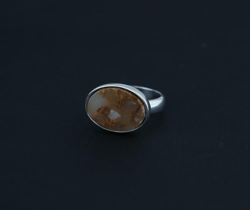 خاتم ملكي صدفي مذهب فضة عيار 925