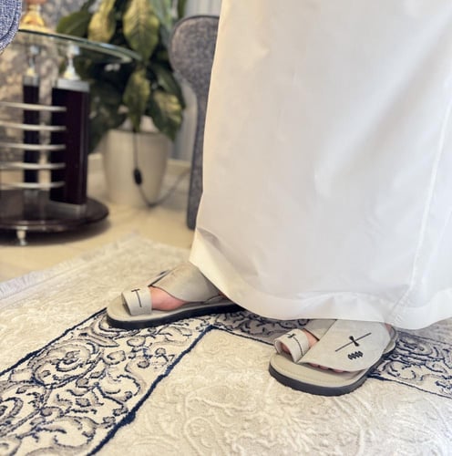 جديد/ حذاء طبي رجالي لون رصاصي مخمل