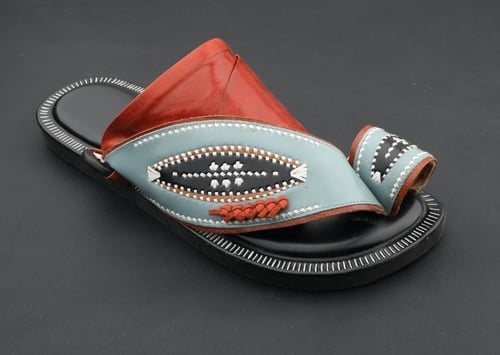 زبيرية طبي سكيتشرز تطريز يدوي لون بحري