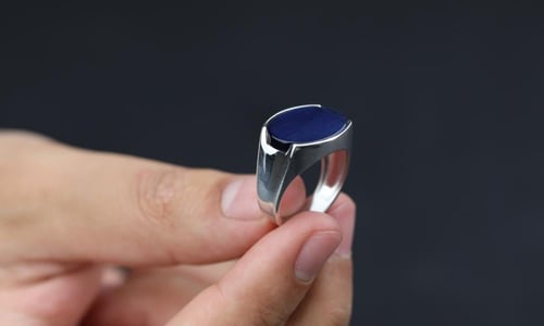 خاتم الدرع فضه كحلي زجاجي