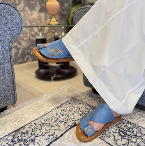 حذاء طبي رجالي سماوي / بني