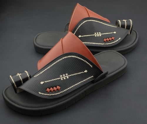 حذاء طبي سكيتشرز لون أسود / بني