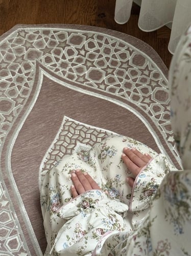 طقم صلاة بيج - لف