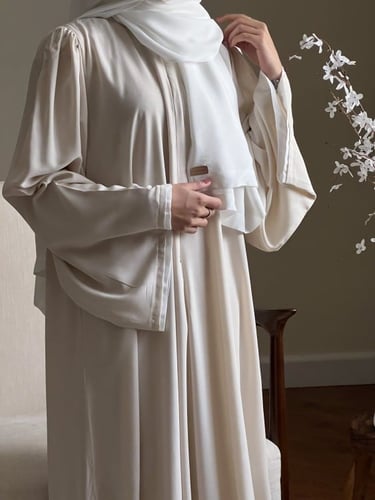 شرشف صلاة بيج فاتح كلوش - سحاب