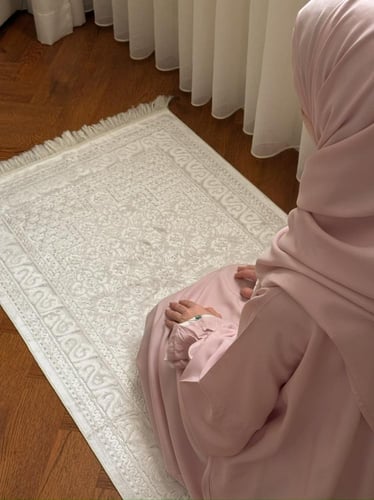 طقم صلاة وردي - سحاب