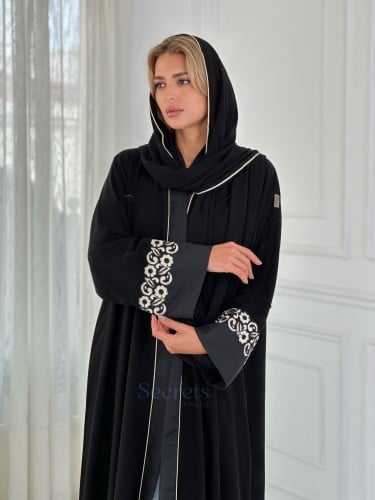 عباية كريب اسود