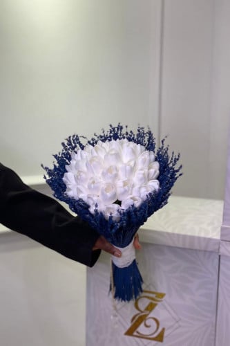 مسكة عروس توليب