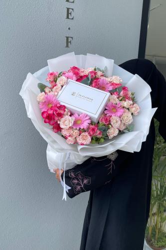 بوكيه الجمال مع شوكلت ZE.FLOWER