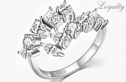 خاتم فضي مزين بفصوص الزركون يمكن التحكم بالمقاس فض...