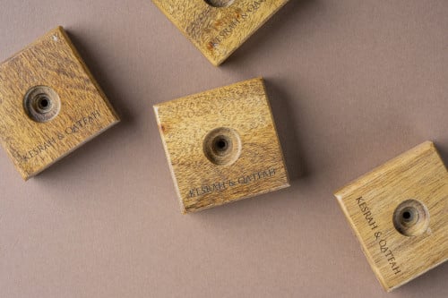 قاعدة الاعواد