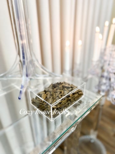 بوكس اكريلك (يمكنك اختيار الاسم )