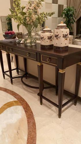 مدخل كونسول بوفية ، اللون بني ، المقاس 180*50 سم ،...