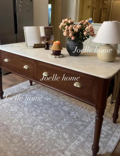 طاولة جزيرة كلاسيك المقاس 200*80 سم ارتفاع 90 سم