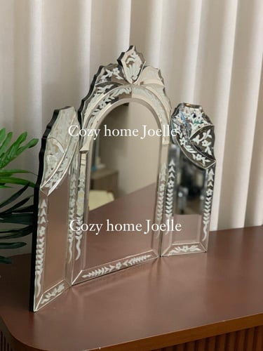 مرايا بتصميم كلاسيكي جميل ، مقاس المرآه الارتفاع 5...