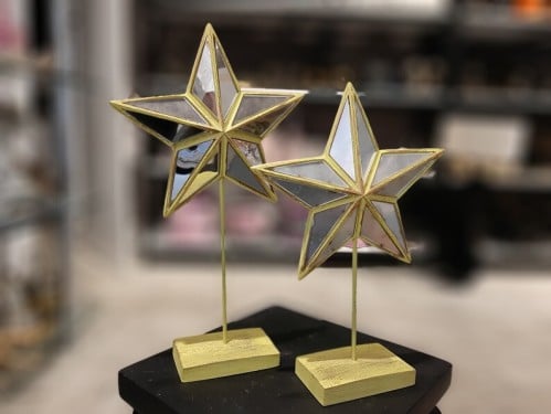 تحفة نجمة لون ذهبي قطعتين