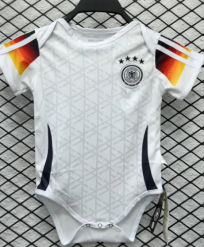 طقم منتخب المانيا