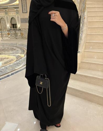 32 Abaya
