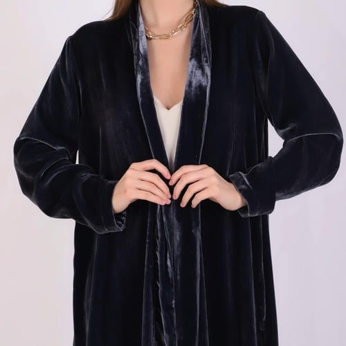 Complete velvet silk