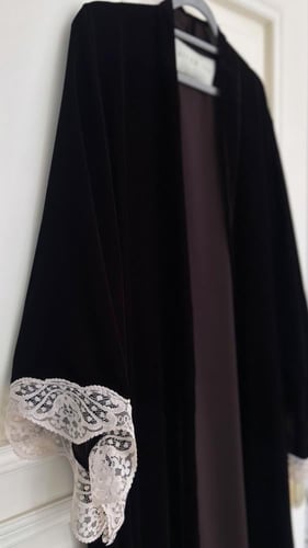 Love & Lace Brown velvet x beige lace