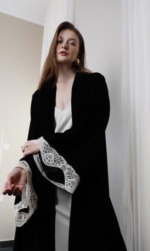 Love & Lace Brown velvet x beige lace