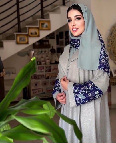 جوري تيفاني وكحلي