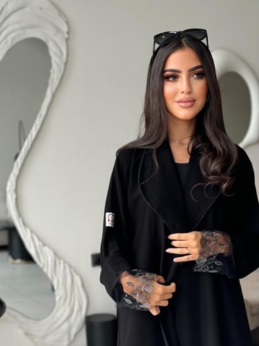 عباية حوراء