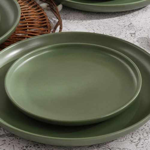 طقم سفرة من الخزف الحجري (12 قطعة)